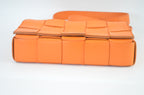 Bottega Veneta Intrecciato Camera Bag Umhängetasche Leder Orange