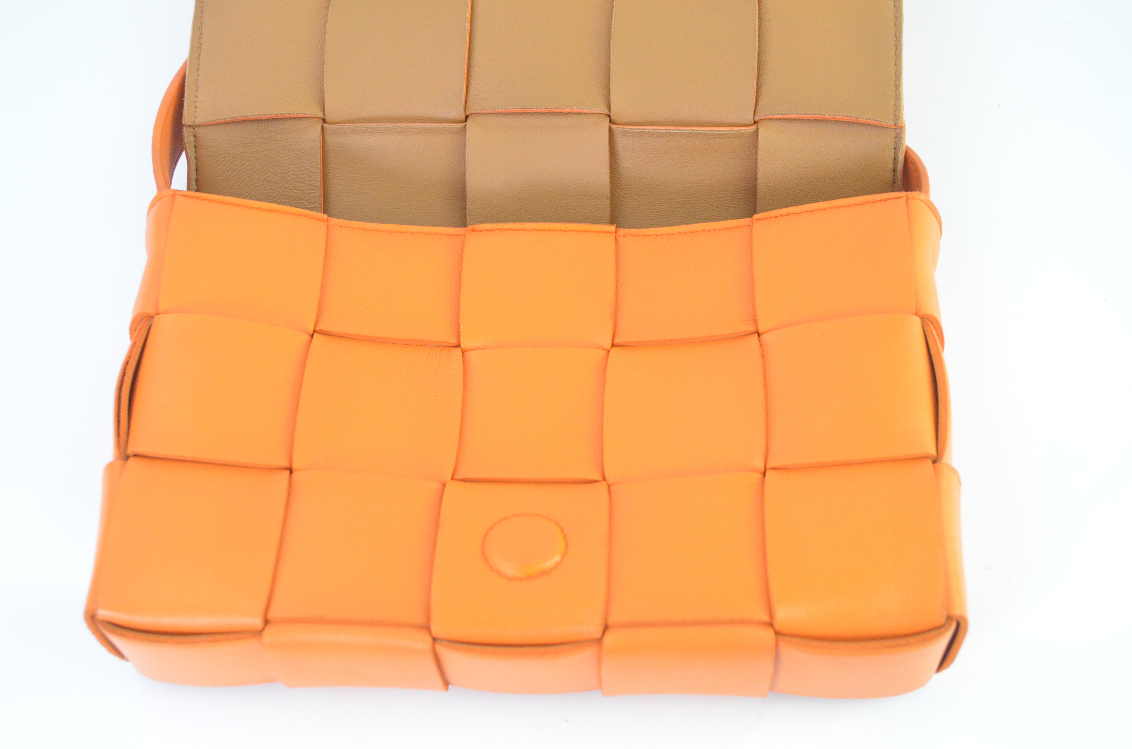 Bottega Veneta Intrecciato Camera Bag Umhängetasche Leder Orange