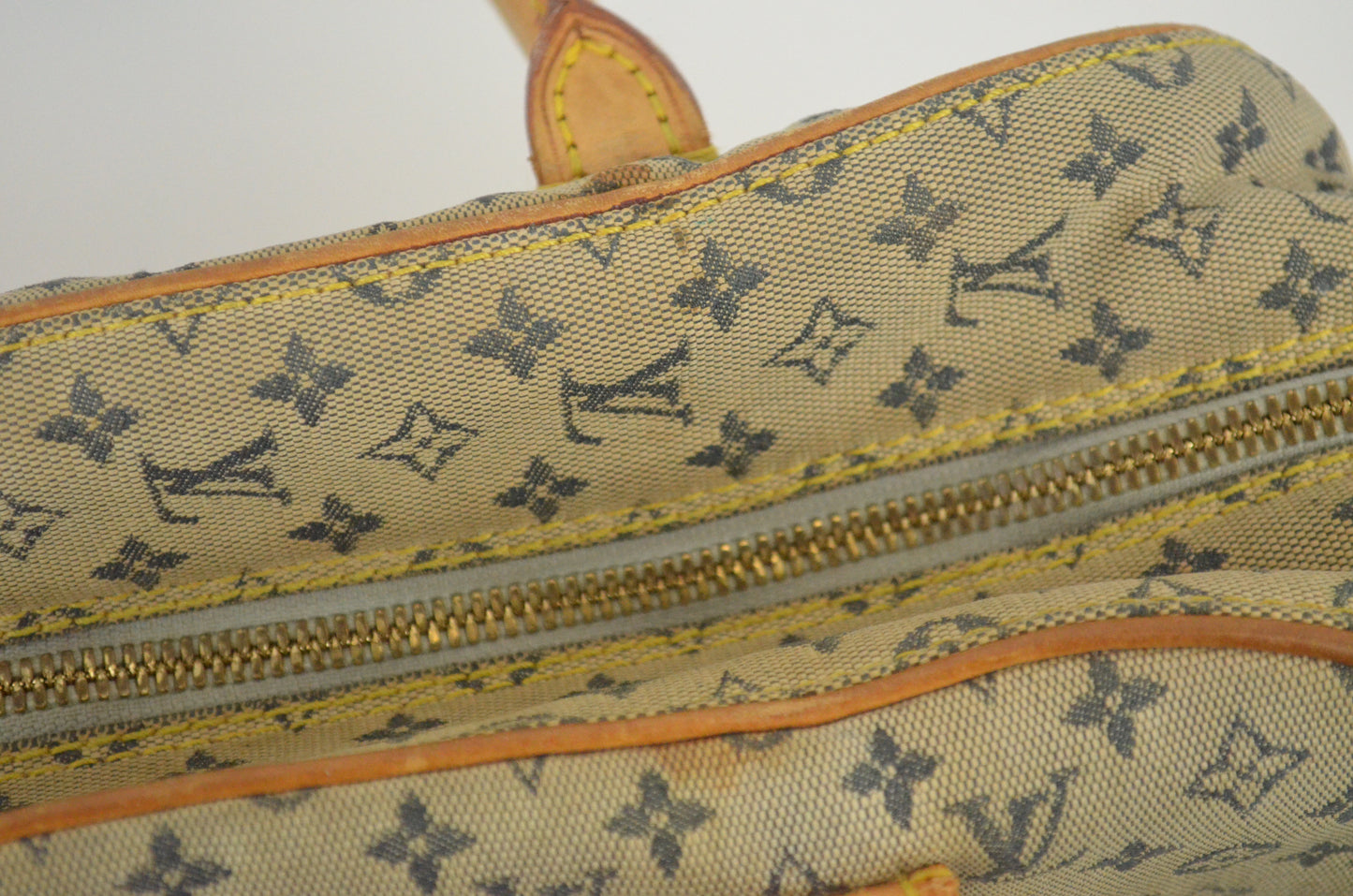 Louis Vuitton Mini Marie