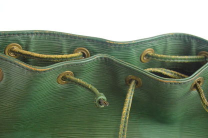 Louis Vuitton Noé Epi Leder