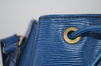 Louis Vuitton Petit Noé Epi Leder Toledo Blau
