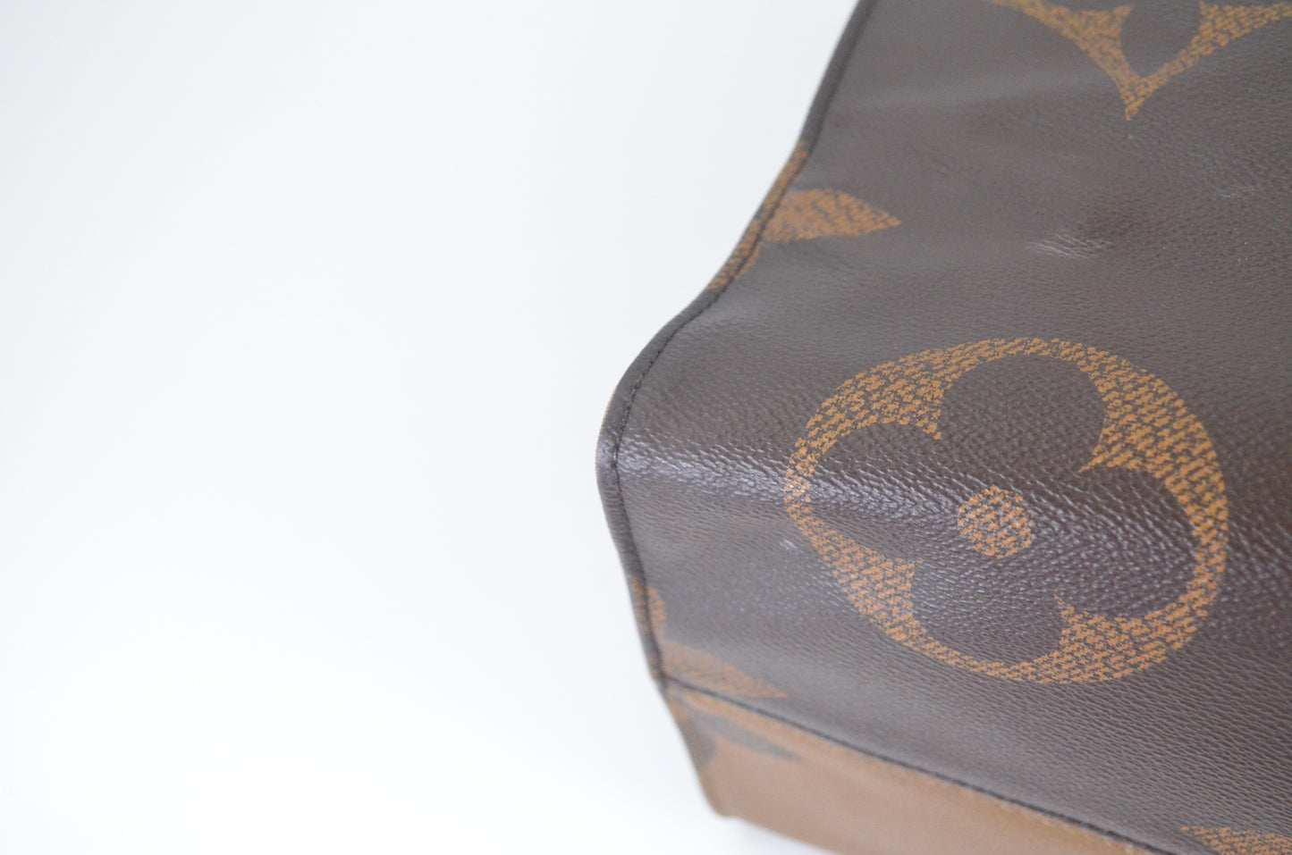 Louis Vuitton Onthego GM Monogram Reverse Giant