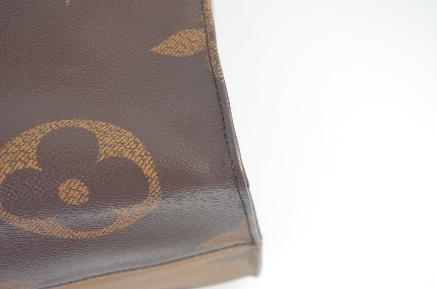 Louis Vuitton Onthego GM Monogram Reverse Giant