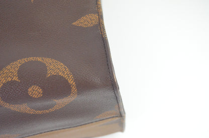 Louis Vuitton Onthego GM Monogram Reverse Giant