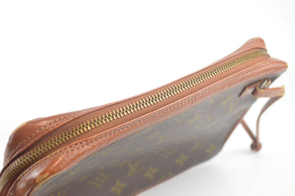 Louis Vuitton Clutch