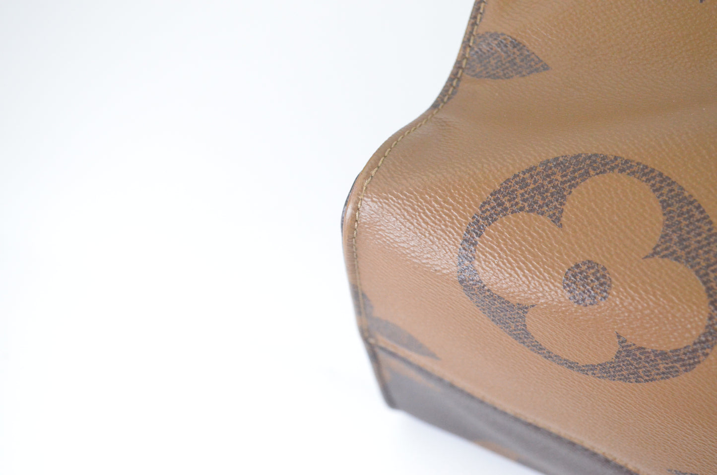 Louis Vuitton Onthego GM Monogram Reverse Giant