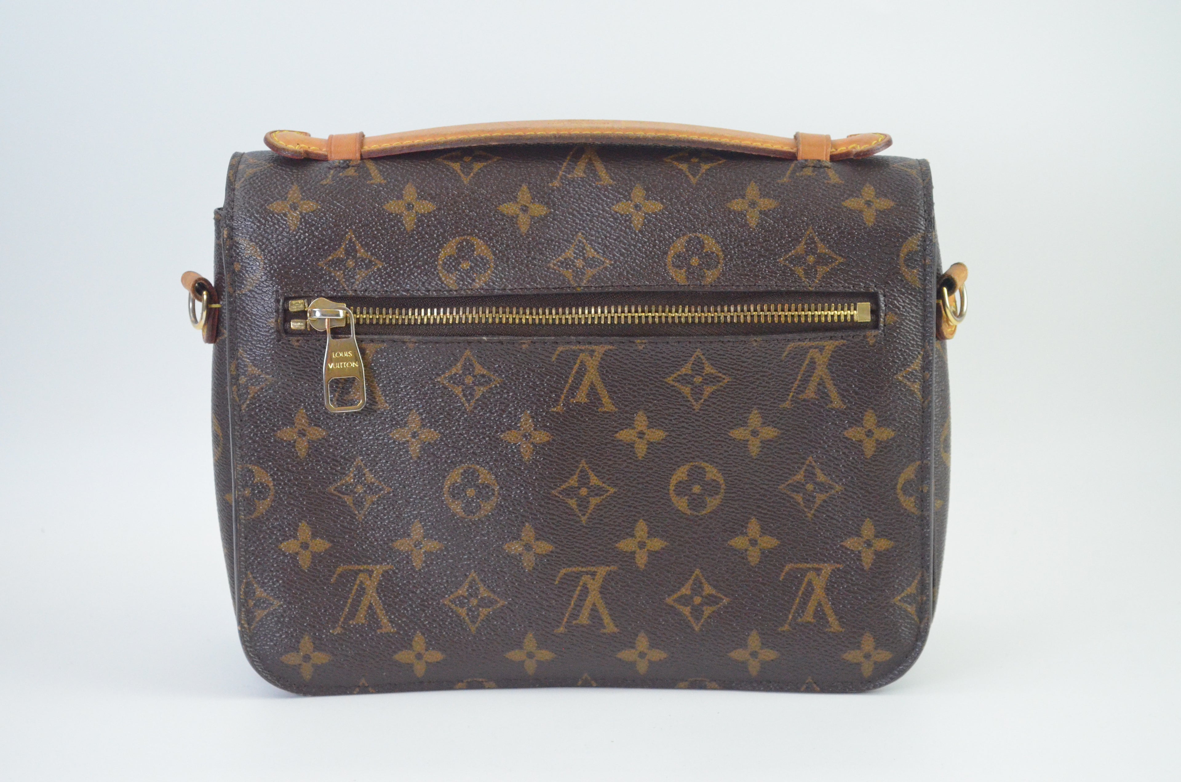 Louis Vuitton Pochette Metis