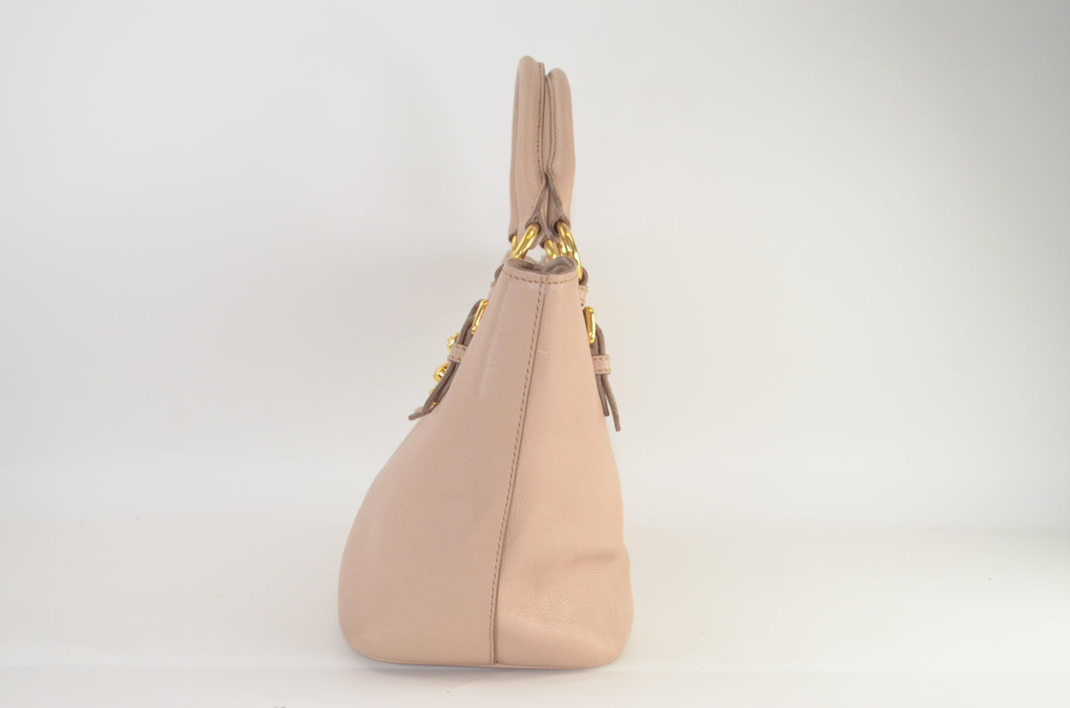 Miu Miu Madras Pushlock Tote Handtasche Leder Beige