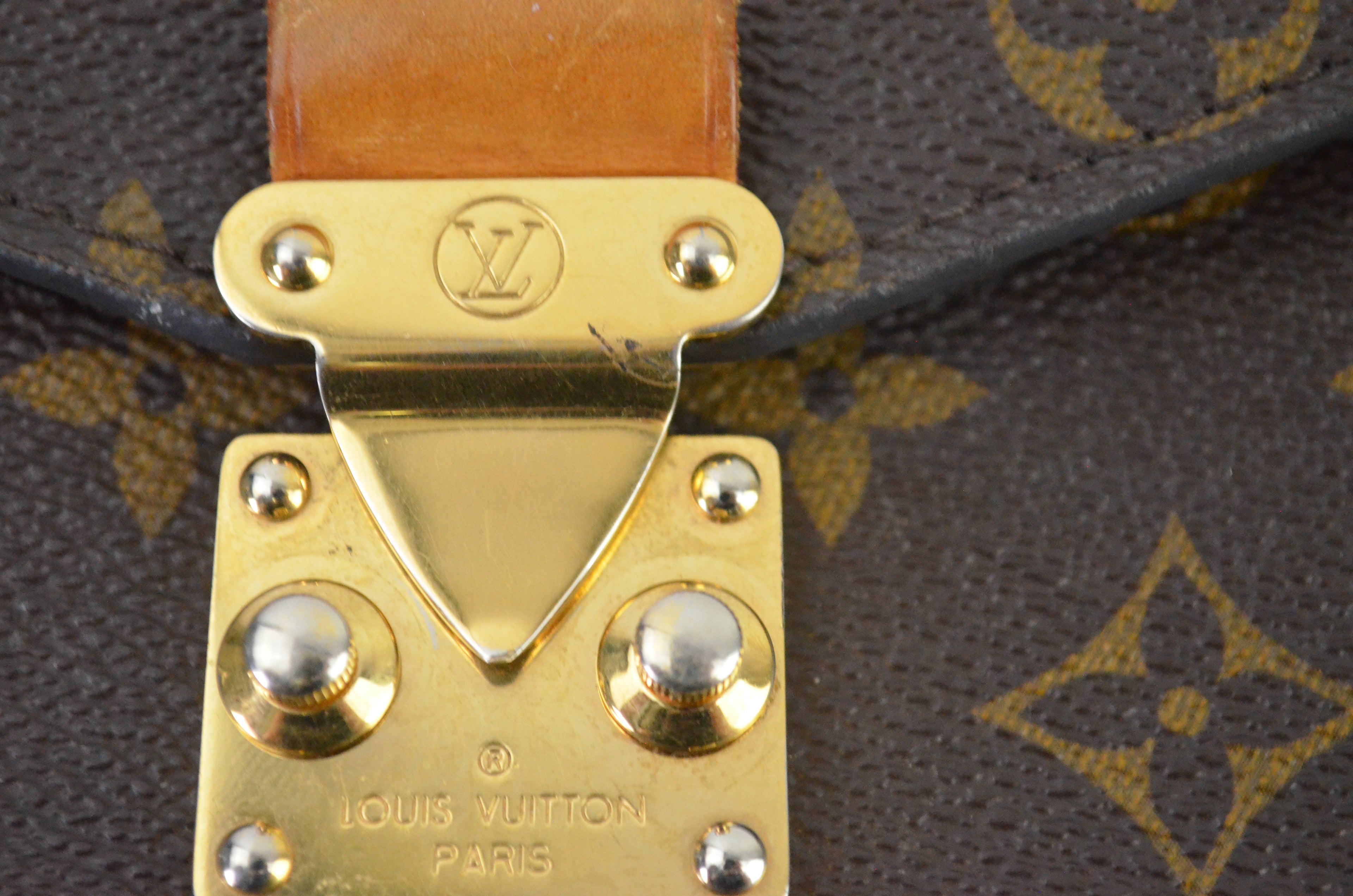 Louis Vuitton Pochette Metis