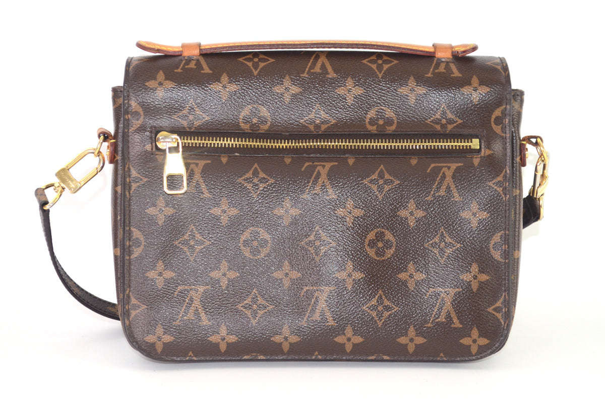 Louis Vuitton Pochette Métis Monogram Canvas Braun