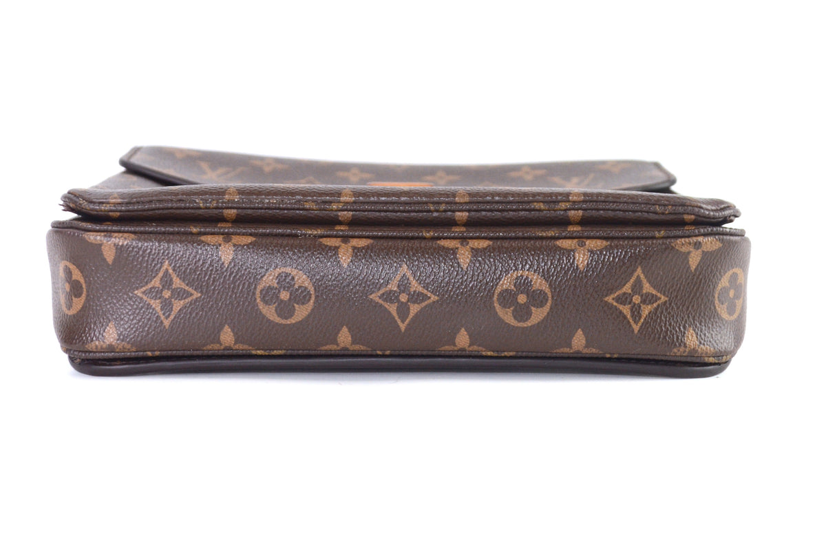 Louis Vuitton Pochette Métis Monogram Canvas Braun