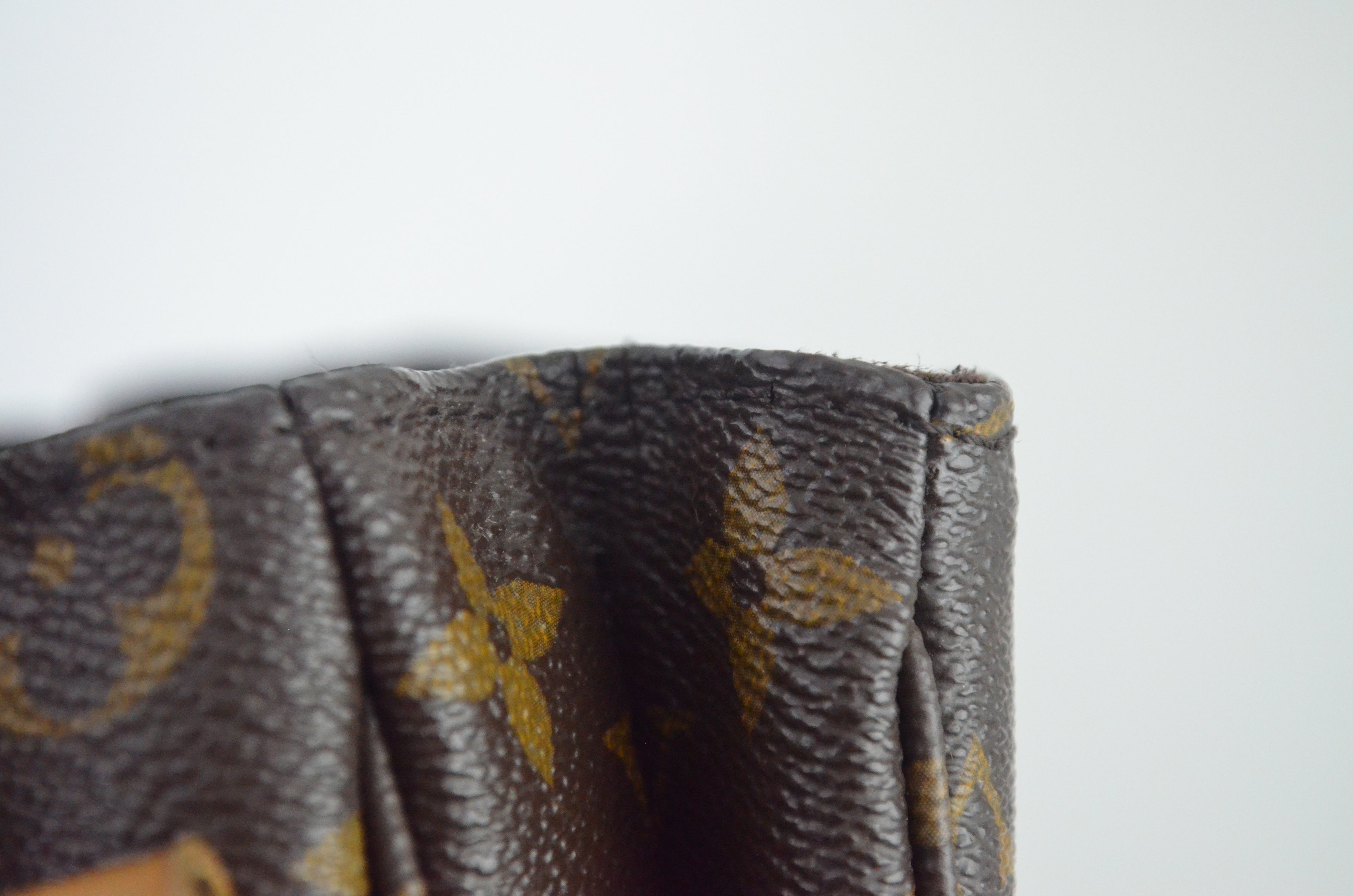 Louis Vuitton Pochette Metis