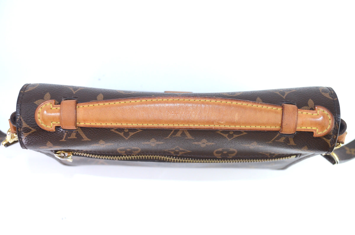 Louis Vuitton Pochette Métis Monogram Canvas Braun