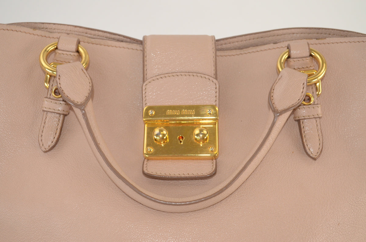 Miu Miu Madras Pushlock Tote Handtasche Leder Beige