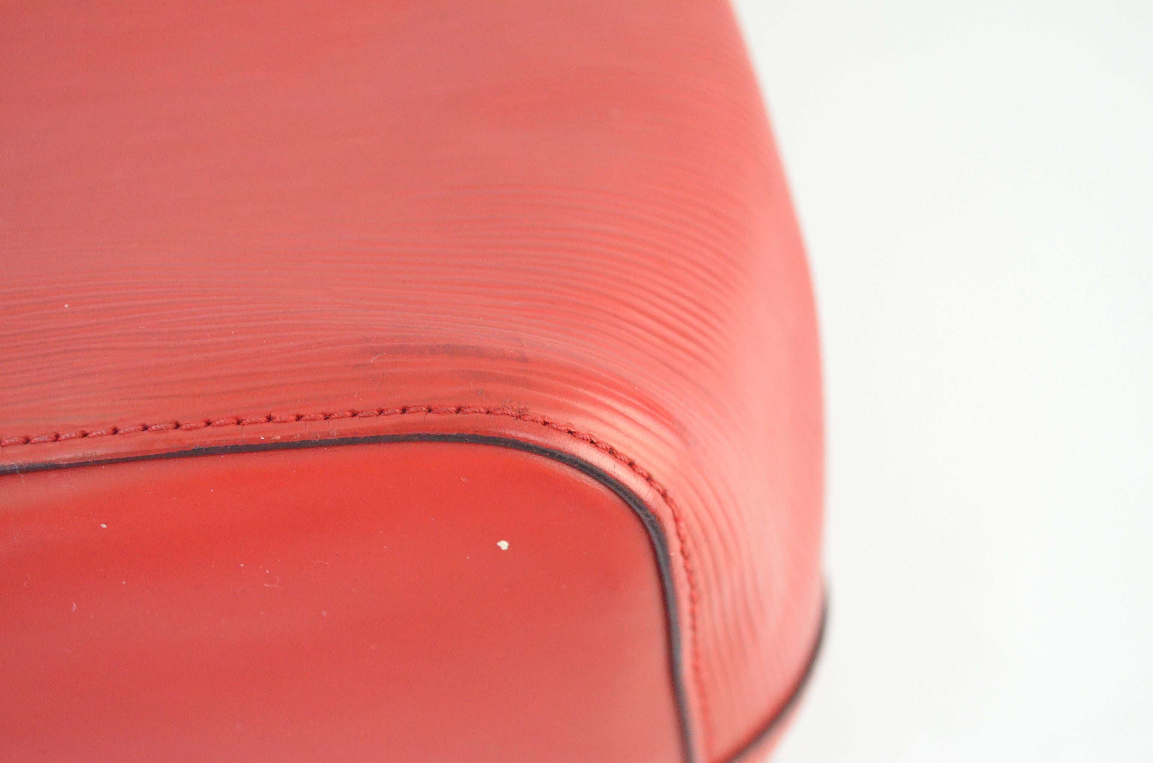 Louis Vuitton NéoNoé Epi Leder rot