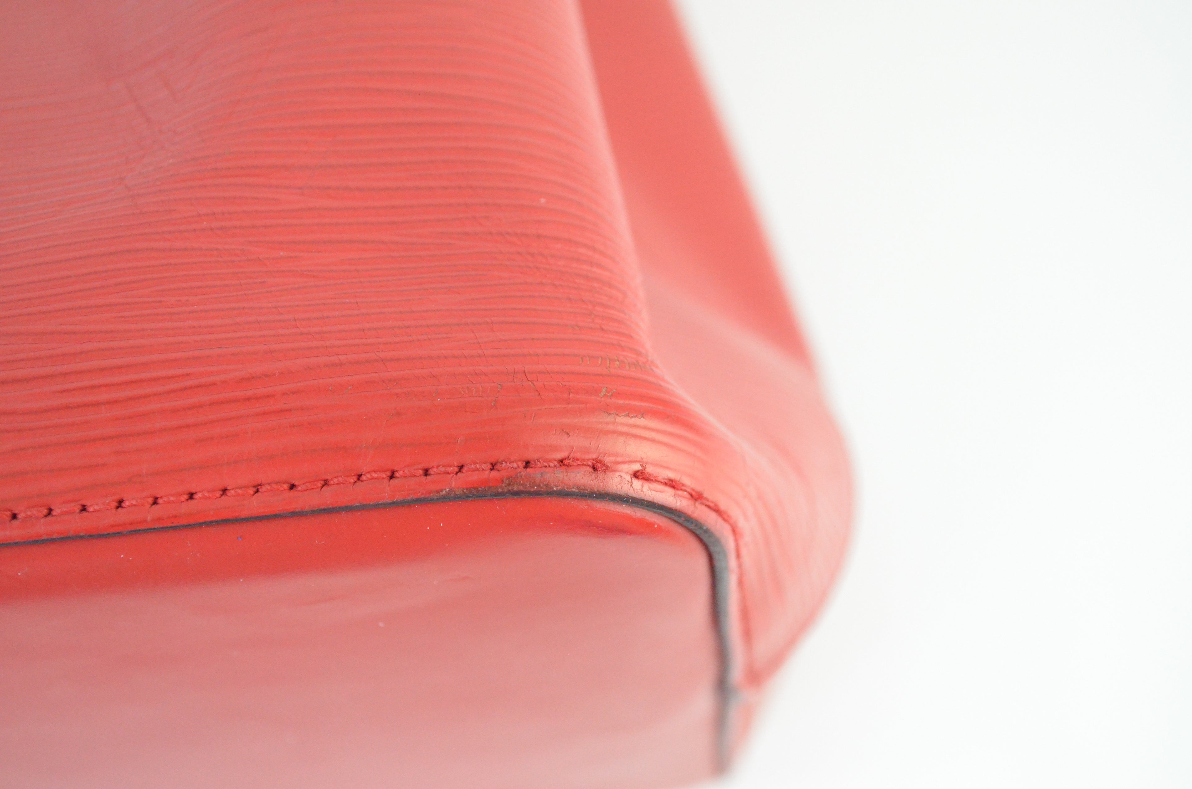 Louis Vuitton NéoNoé Epi Leder rot