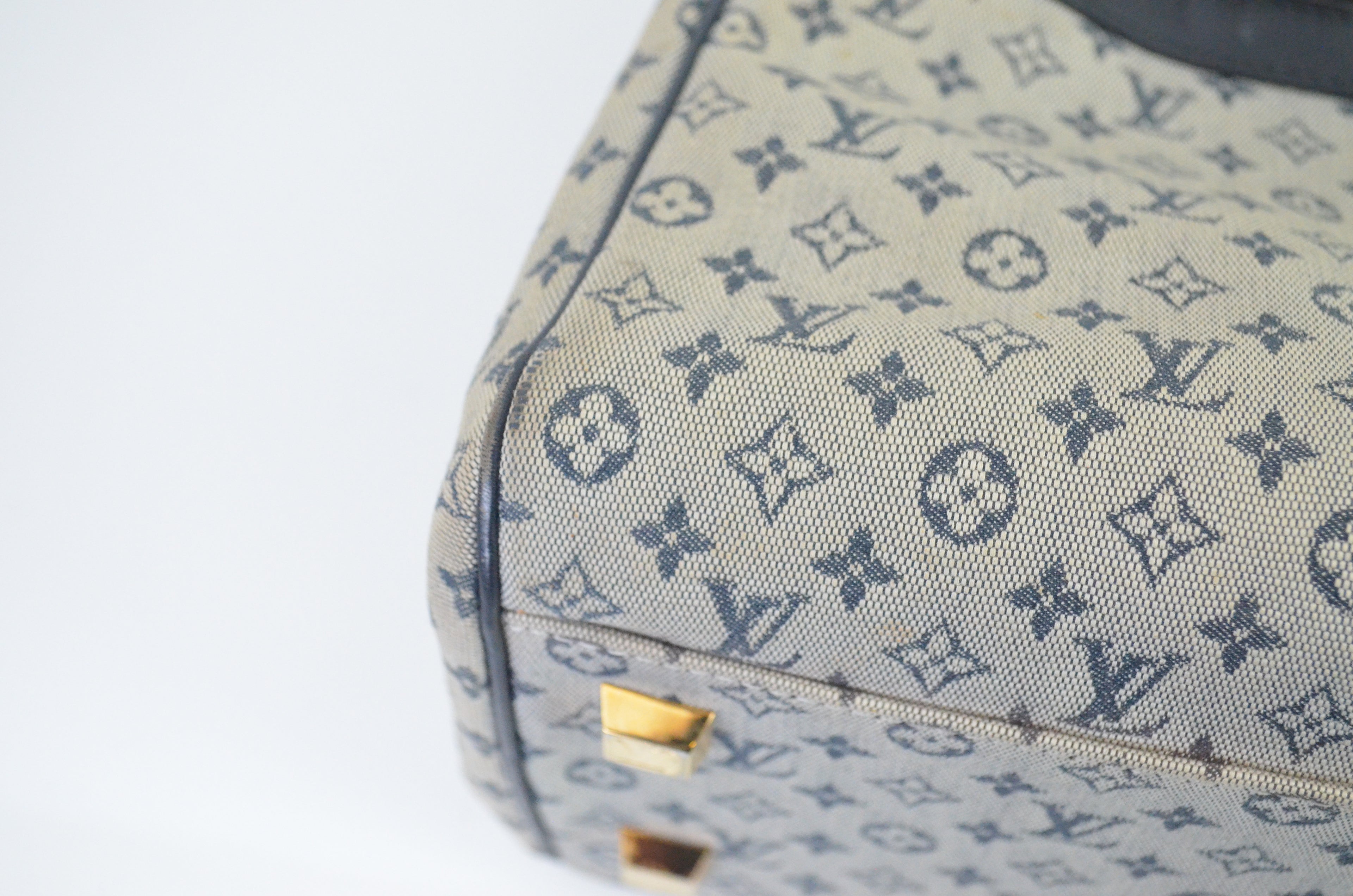 Louis Vuitton Josephine Mini Lin
