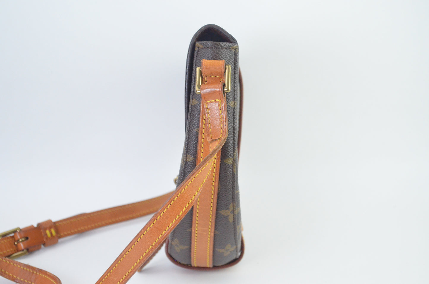 Louis Vuitton Chantilly