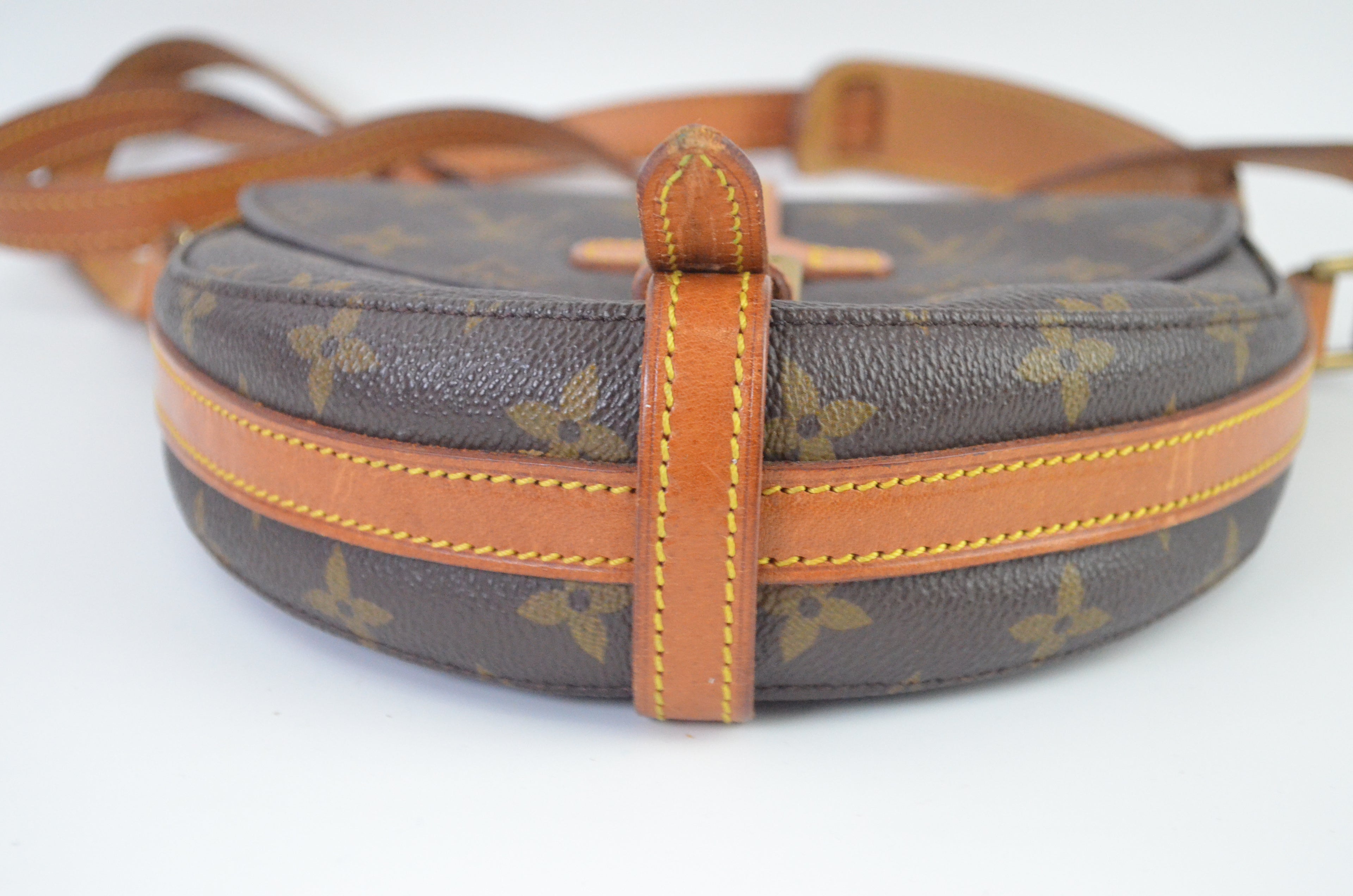 Louis Vuitton Chantilly