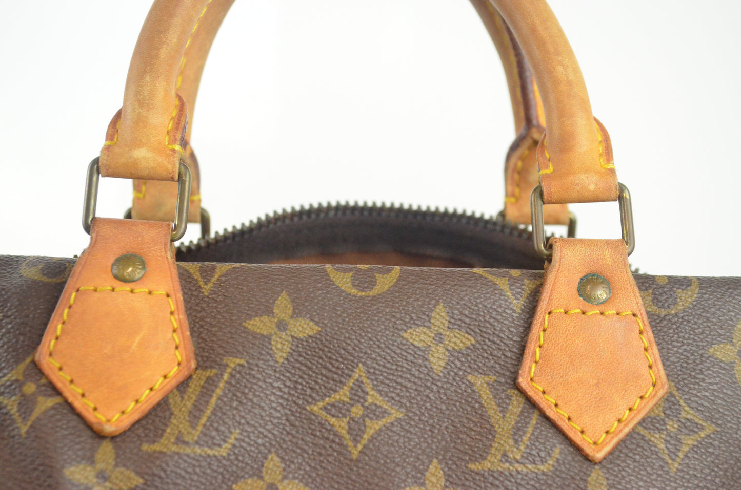 Louis Vuitton Speedy 30