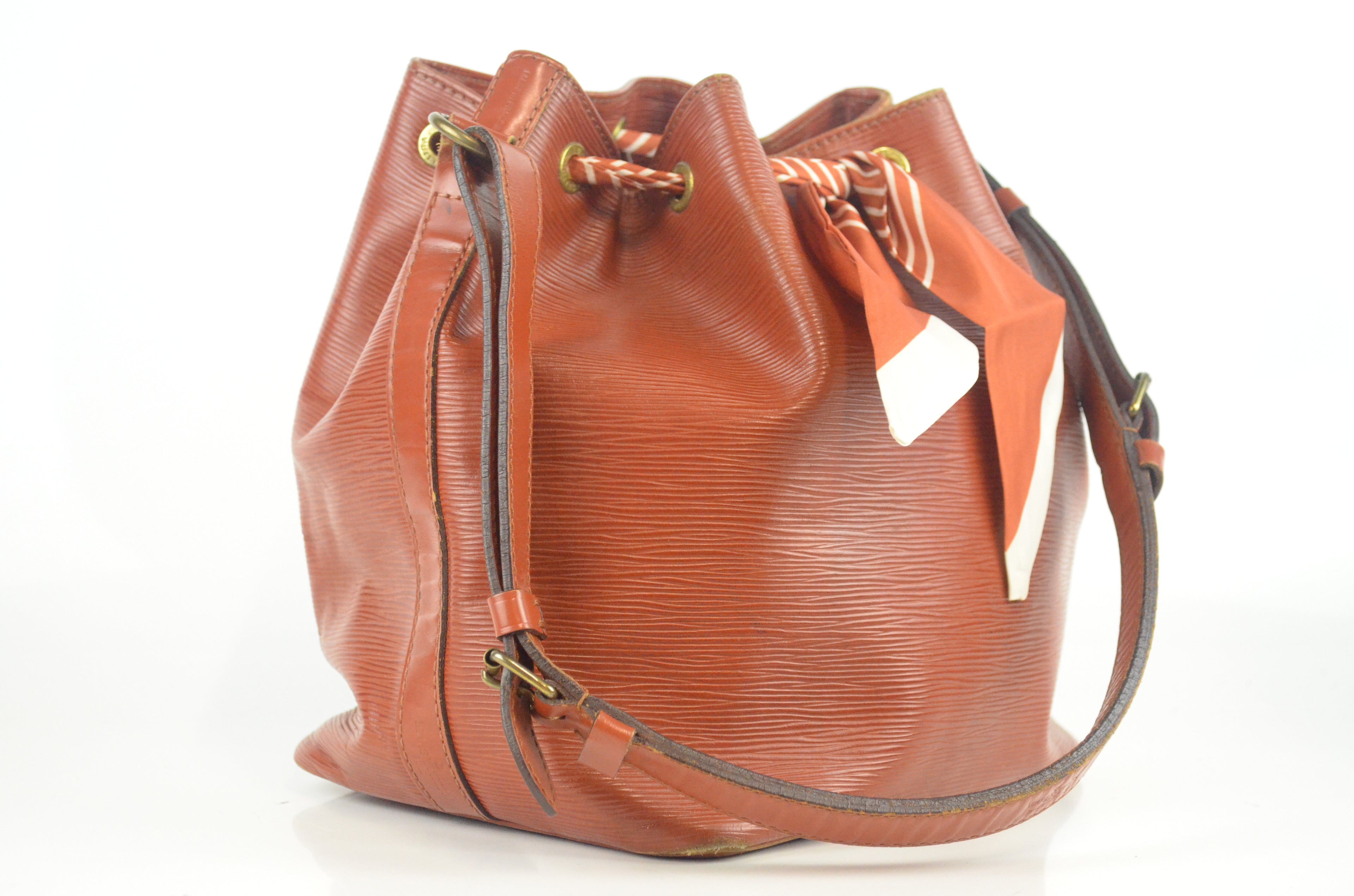 Louis Vuitton Noe Epi Leder