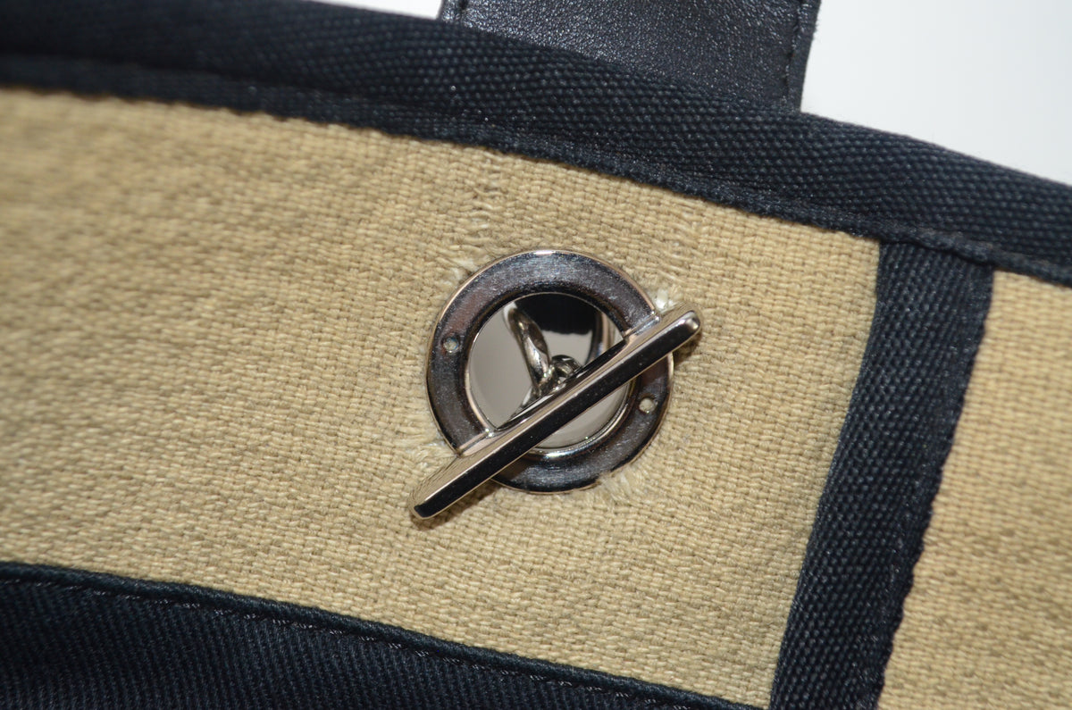 Chanel Deauville Tote Beige Canvas Schwarz