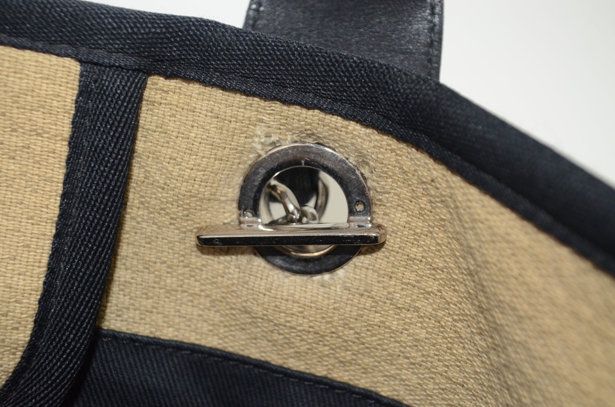 Chanel Deauville Tote Beige Canvas Schwarz