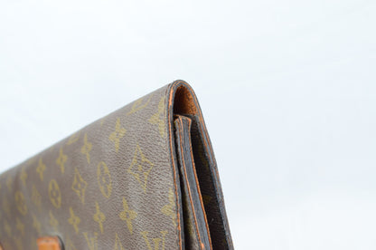 Louis Vuitton Poche Ministre Clutch Monogram Canvas