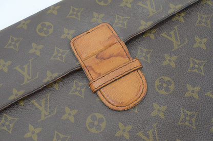 Louis Vuitton Poche Ministre Clutch Monogram Canvas