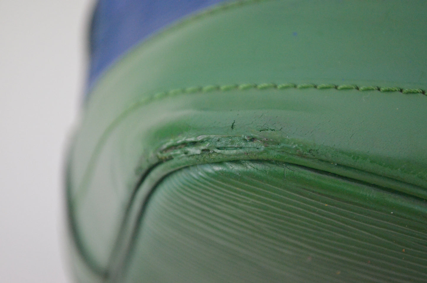 Louis Vuitton Noé Epi Leder