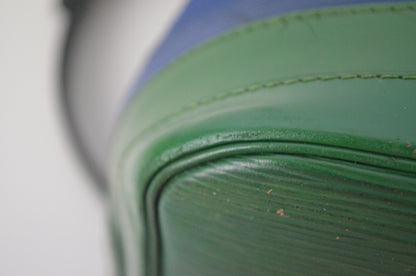 Louis Vuitton Noé Epi Leder