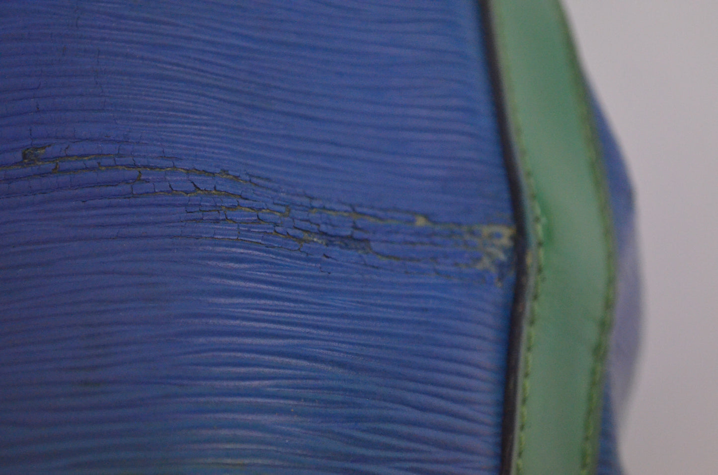 Louis Vuitton Noé Epi Leder