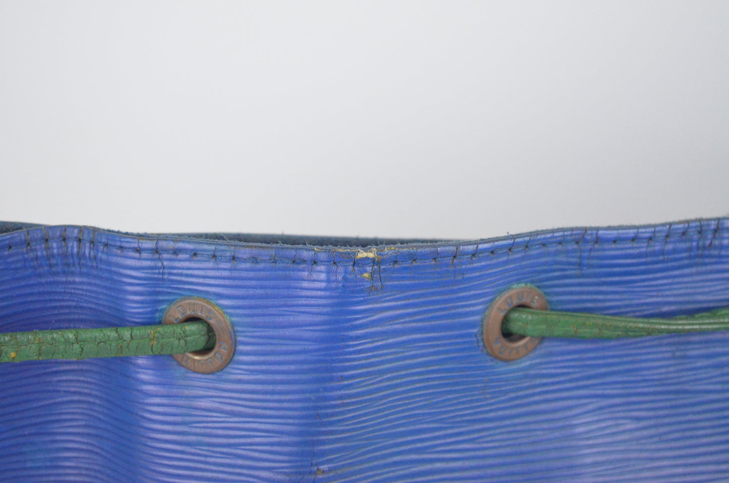 Louis Vuitton Noé Epi Leder