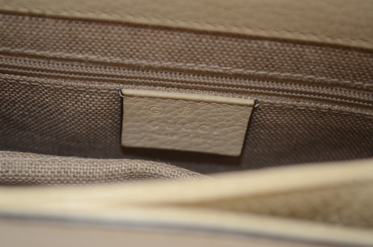 Gucci Interlocking G Shoulder Bag Leder Creme