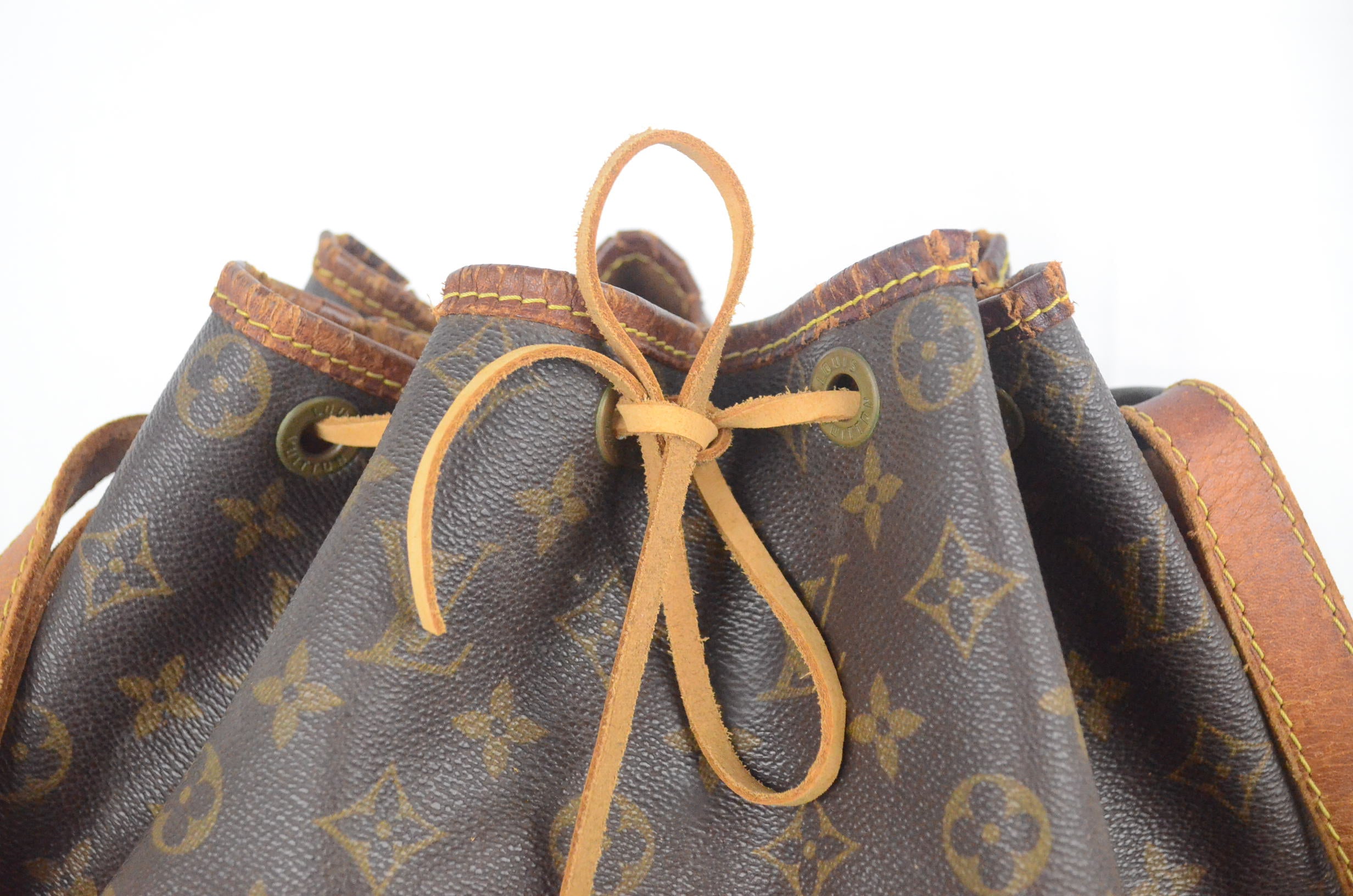 Louis 2024 Vuitton Sac Noe' Grande