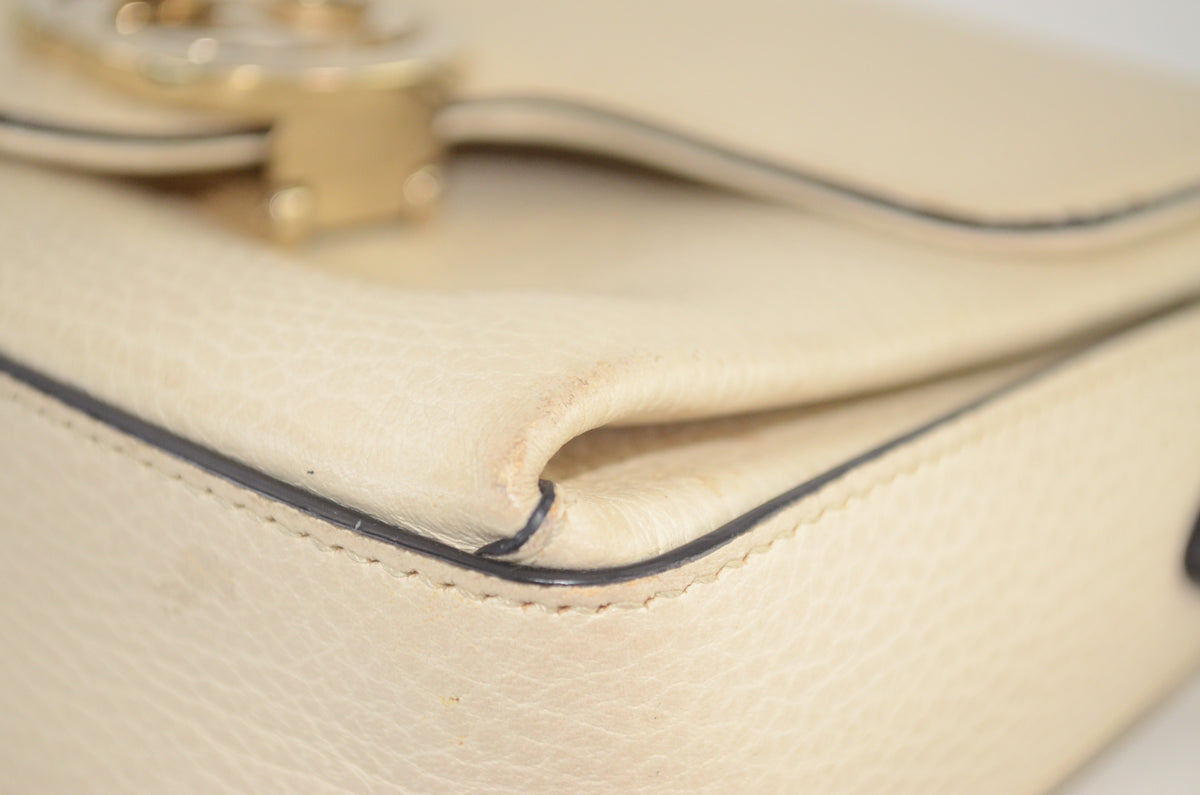Gucci Interlocking G Shoulder Bag Leder Creme
