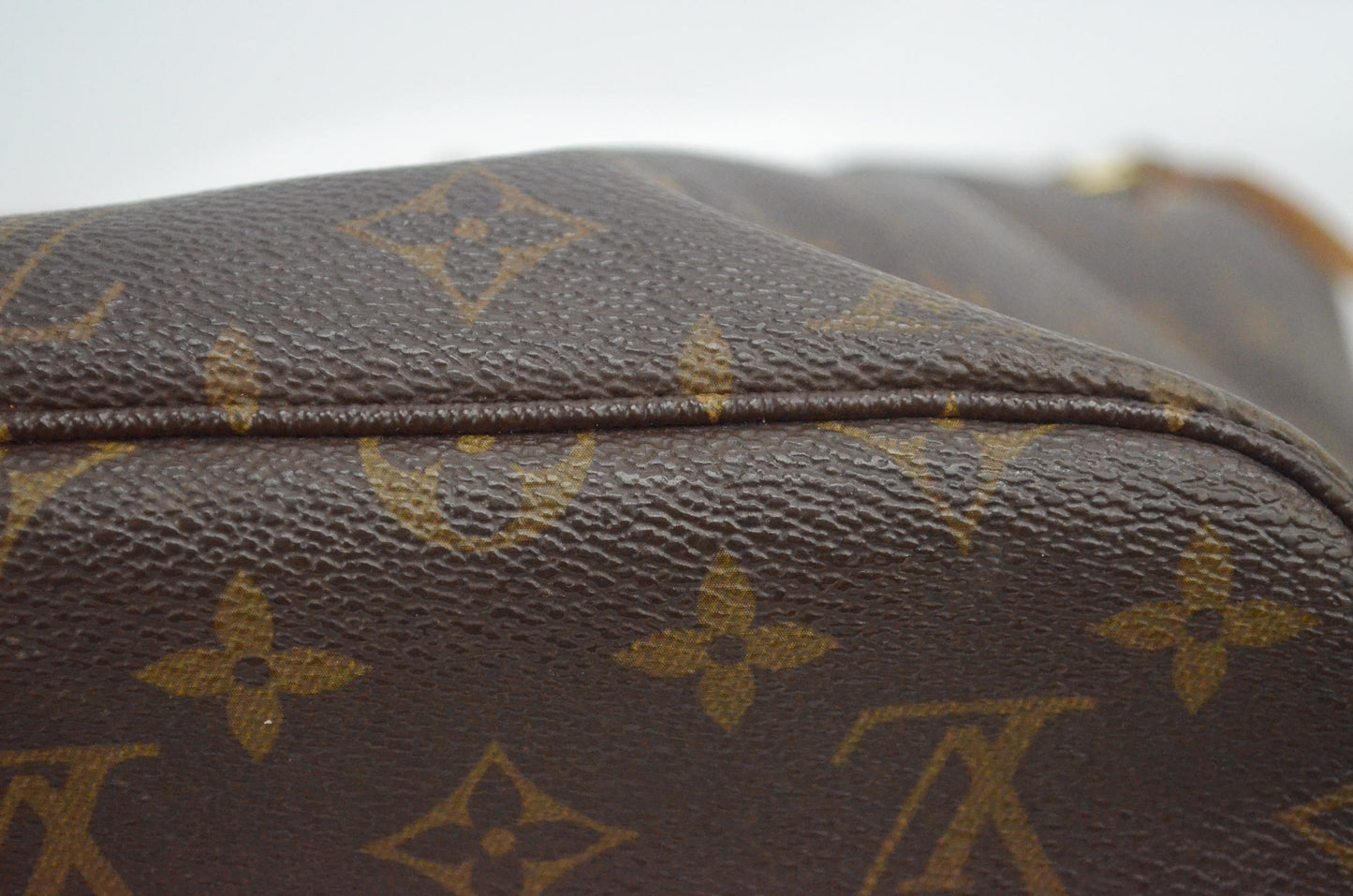 Louis Vuitton Neverfull MM Monogram Canvas