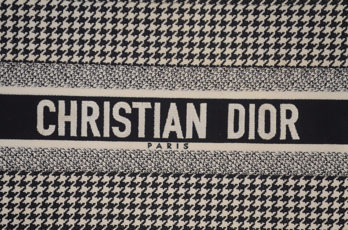 Dior Book Tote Large Houndstooth Schwarz Weiß