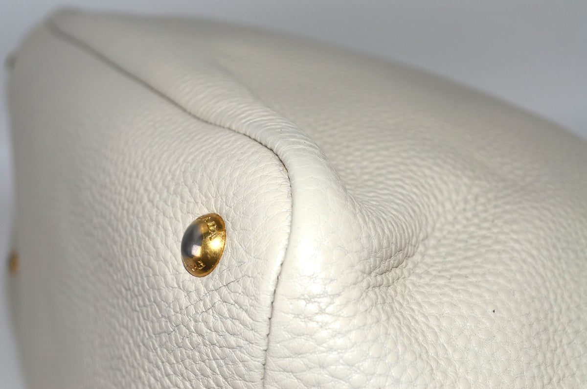 Prada Vitello Daino Tote Bag Weiß