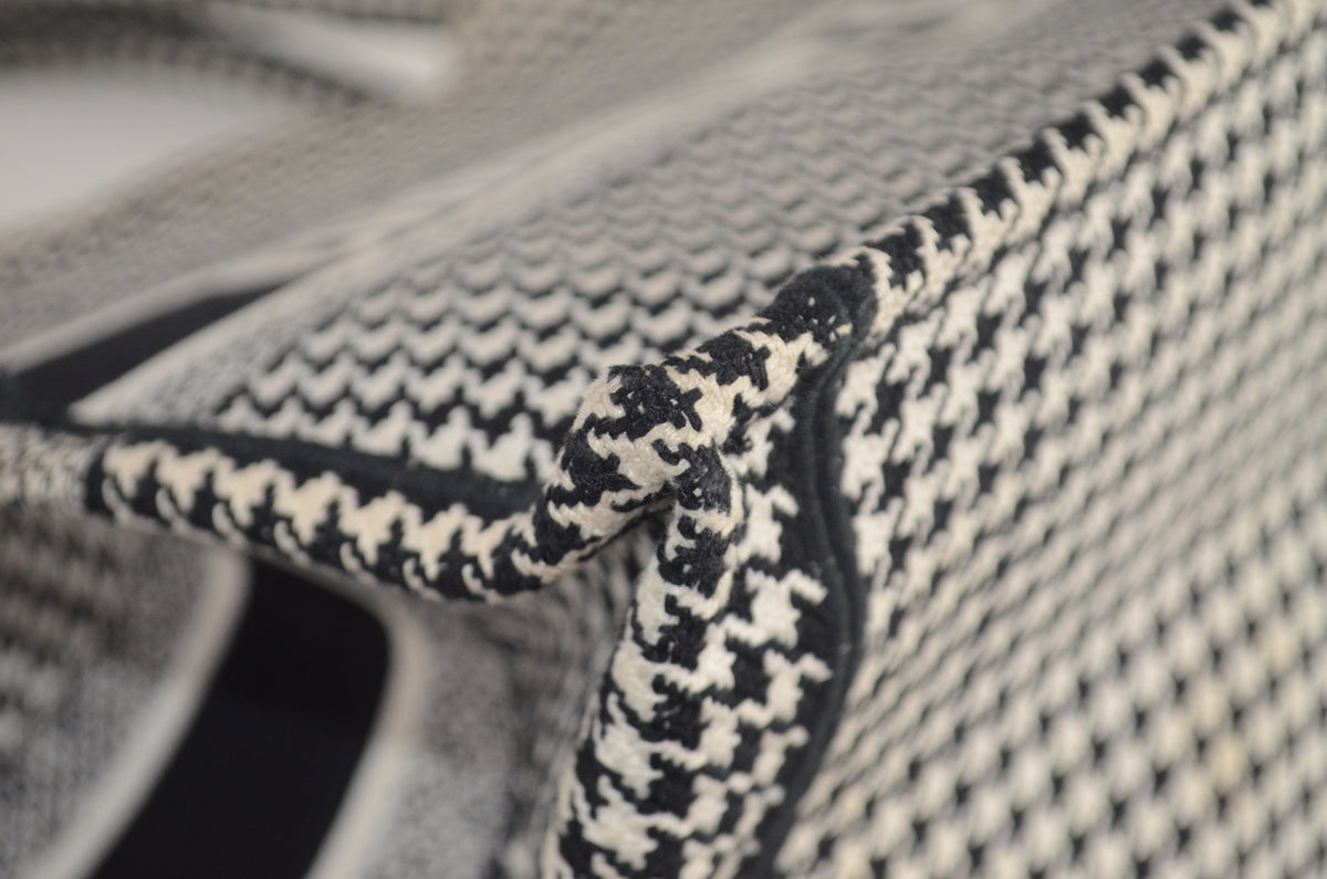 Dior Book Tote Large Houndstooth Schwarz Weiß