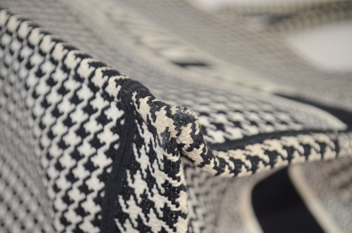 Dior Book Tote Large Houndstooth Schwarz Weiß