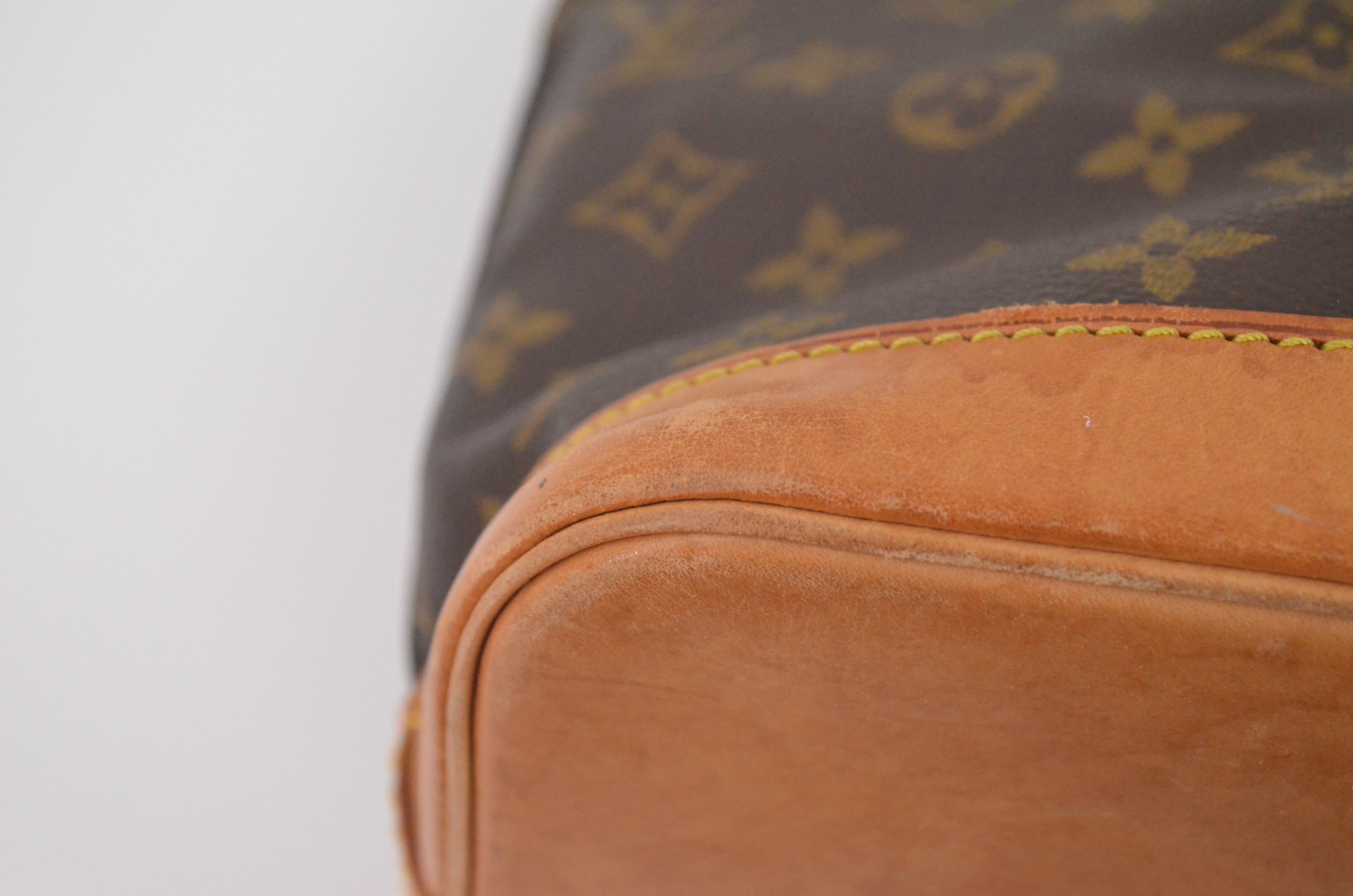 Louis Vuitton Alma