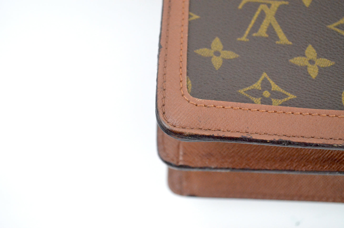 Louis Vuitton Raspail