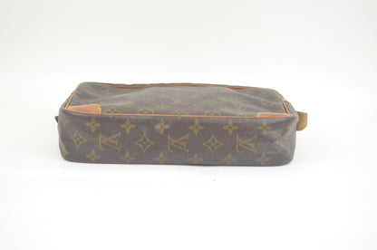 Louis Vuitton Clutch Monogram Canvas