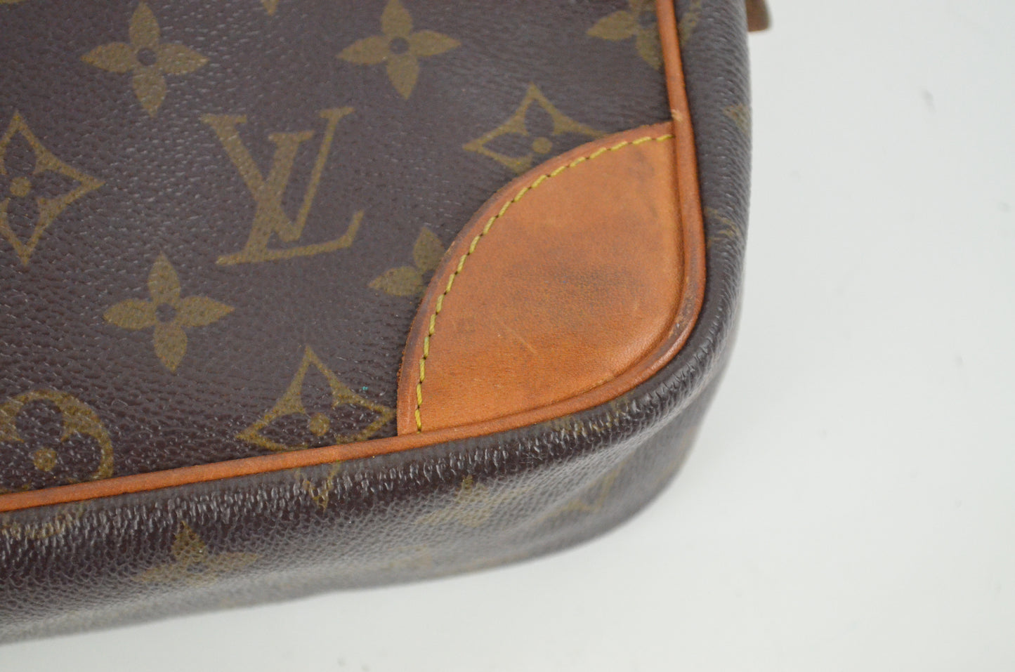 Louis Vuitton Clutch Monogram Canvas
