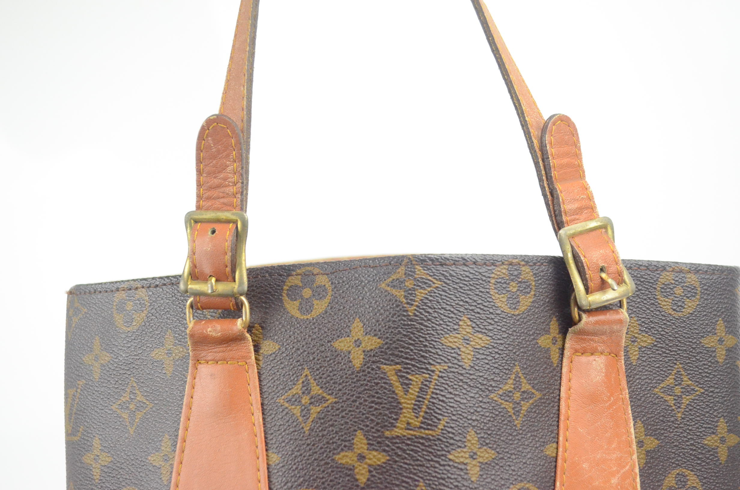 Louis Vuitton Bucket Bag Monogram Canvas Luxe 4 Less