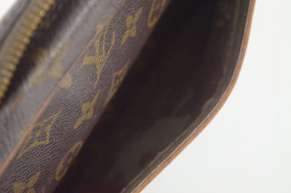 Louis Vuitton Clutch Monogram Canvas