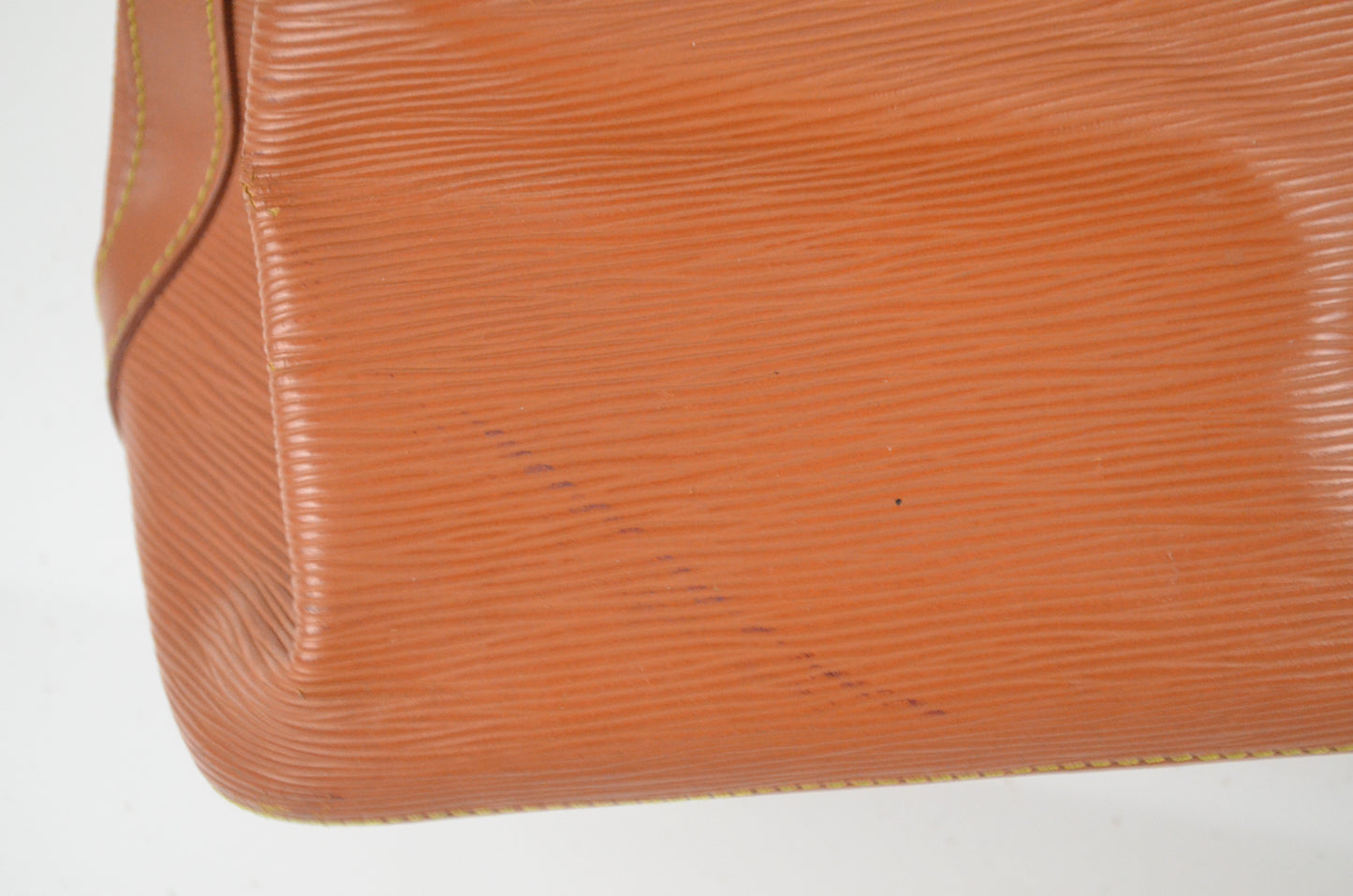 Louis Vuitton Noé Epi Leder