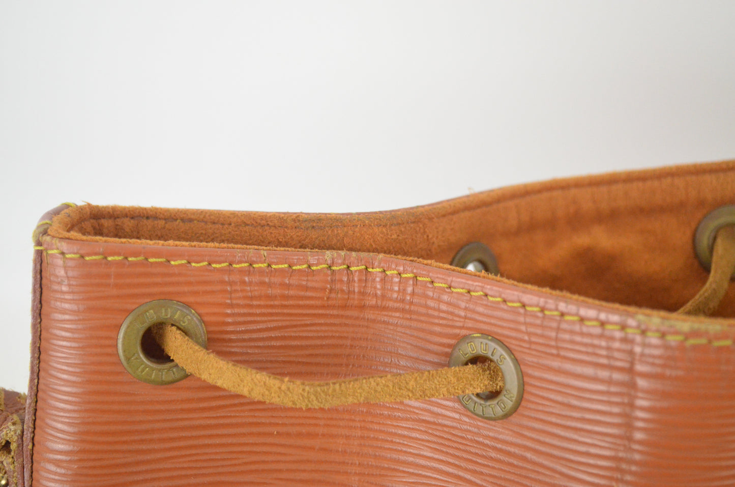 Louis Vuitton Noé Epi Leder