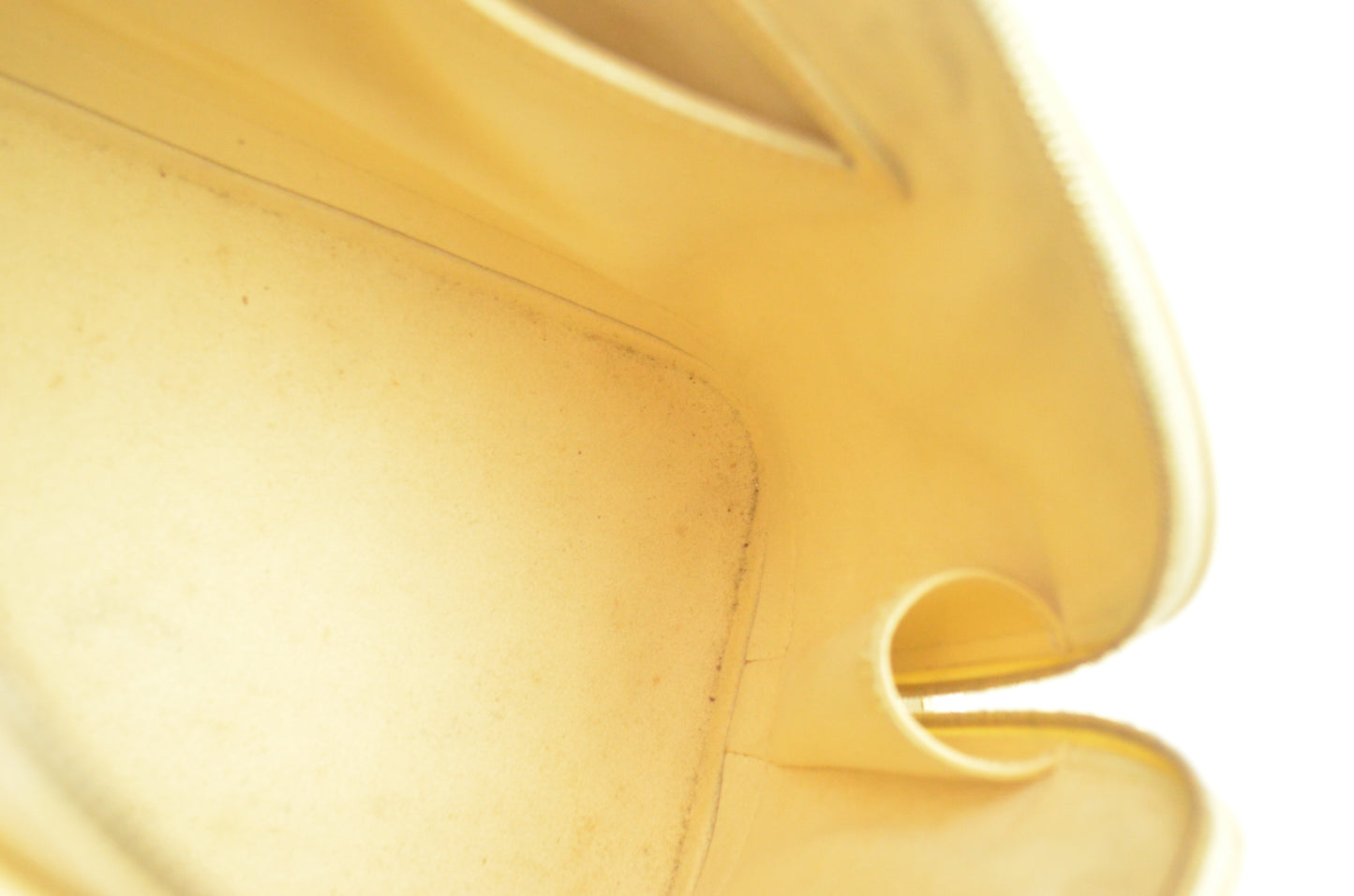 Louis Vuitton Alma Epi Leder